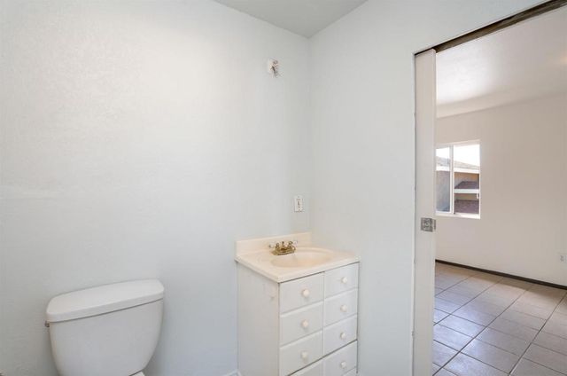 2041 Ardath Ave, Escondido, CA 92027