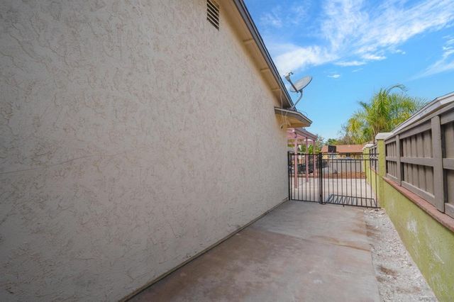 2041 Ardath Ave, Escondido, CA 92027