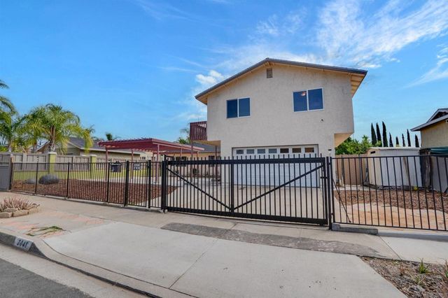 2041 Ardath Ave, Escondido, CA 92027