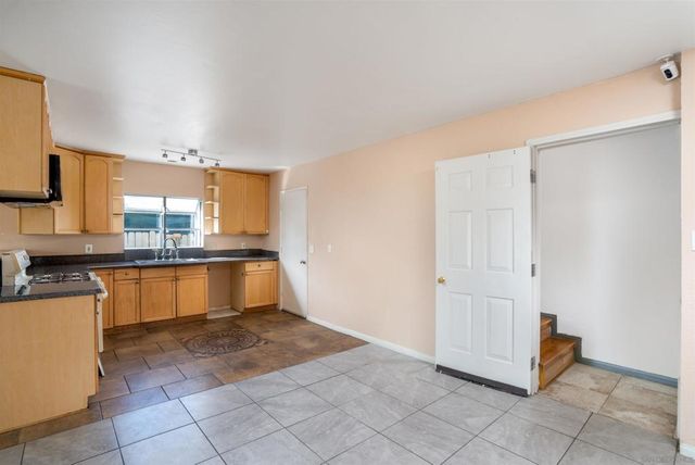 2041 Ardath Ave, Escondido, CA 92027