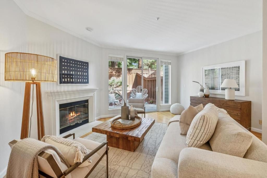 600 Willow Road 6, Menlo Park, CA 94025