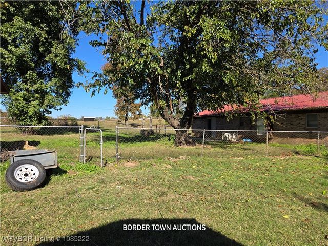 106438 4757 Road, Muldrow, OK 74948