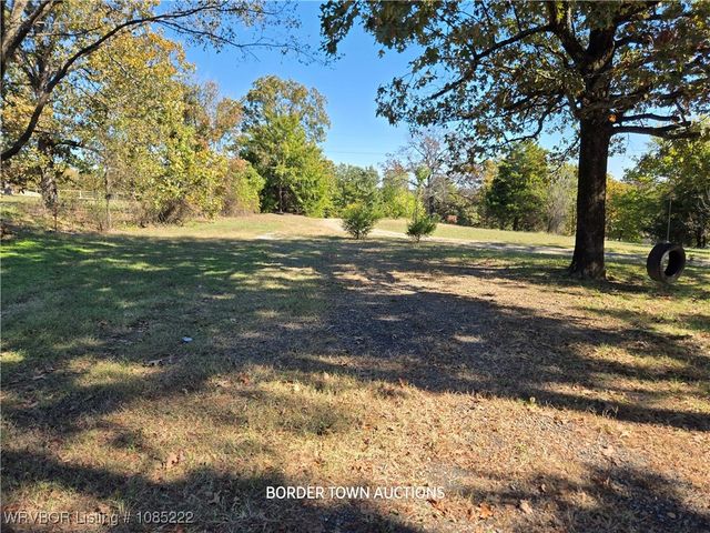 106438 4757 Road, Muldrow, OK 74948