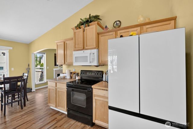18318 13th Avenue Ct E, Spanaway, WA 98387