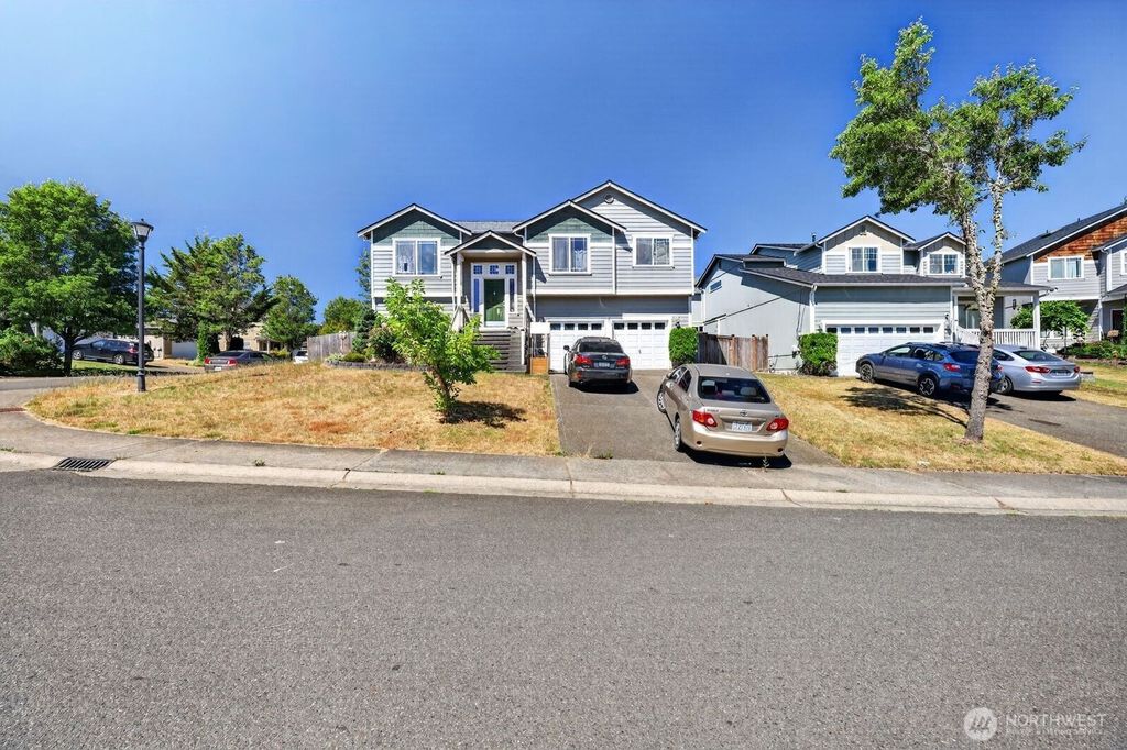 18318 13th Avenue Ct E, Spanaway, WA 98387