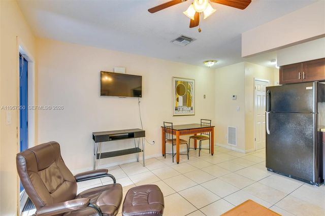 412 NE 4th Ave, Hallandale Beach, FL 33009