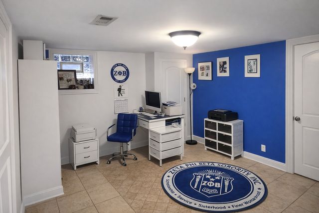 7955 S Washtenaw Avenue, Chicago, IL 60652