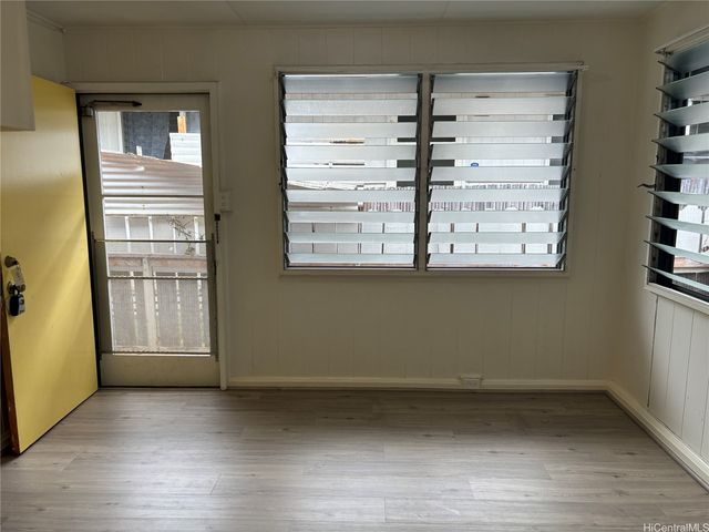 917 Coolidge Street B1, Honolulu, HI 96826