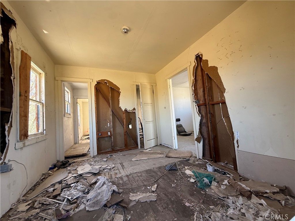 Image 12 of property listing at 82317 5th Street, Trona, CA 93562