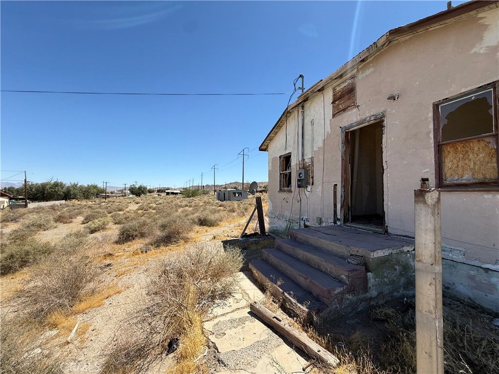 Image 16 of property listing at 82317 5th Street, Trona, CA 93562