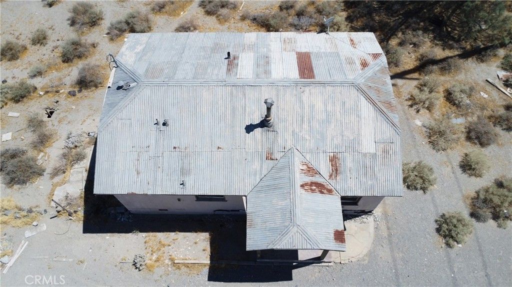 Image 7 of property listing at 82317 5th Street, Trona, CA 93562