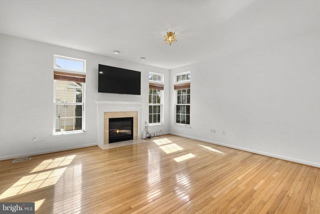 801 LINSLADE ST, Gaithersburg, MD 20878