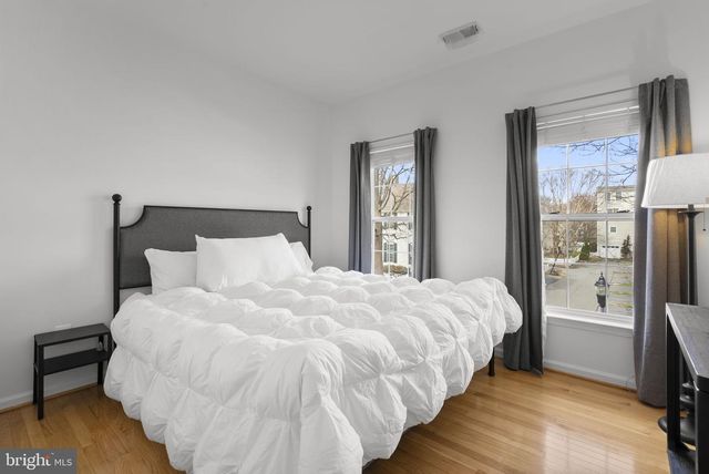 801 LINSLADE ST, Gaithersburg, MD 20878