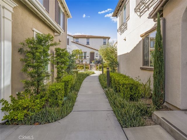 5604 Altamura 6, Fontana, CA 92336