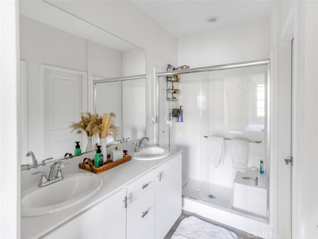 5604 Altamura 6, Fontana, CA 92336