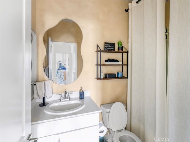 5604 Altamura 6, Fontana, CA 92336