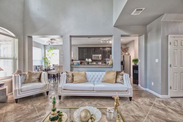 1710 Briarton LN S, Round Rock, TX 78665