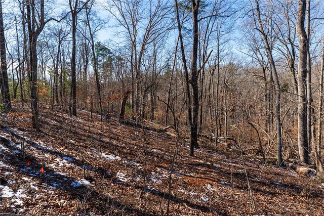 947 Cliffs Vista Parkway, Six Mile, SC 29682