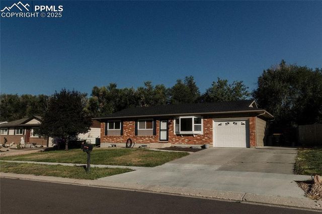 1518 Sanderson Avenue, Colorado Springs, CO 80915