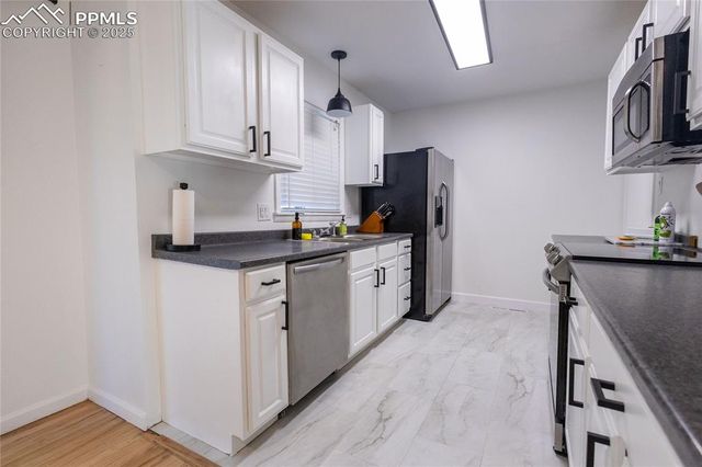 1518 Sanderson Avenue, Colorado Springs, CO 80915