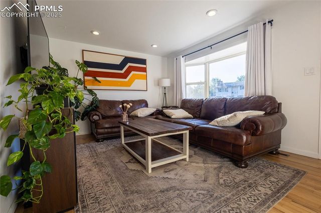 1518 Sanderson Avenue, Colorado Springs, CO 80915