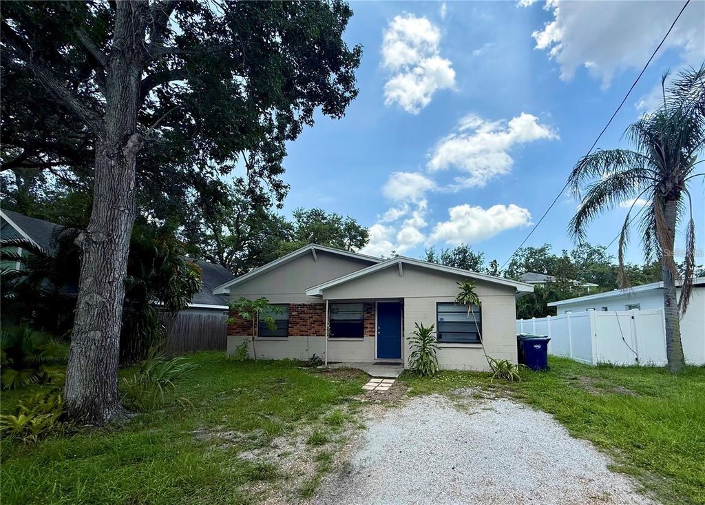 3414 W OAKELLAR AVENUE, Tampa, FL 33611