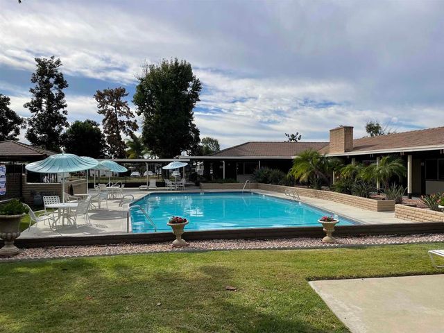 2700 E Valley Parkway 64, Escondido, CA 92027