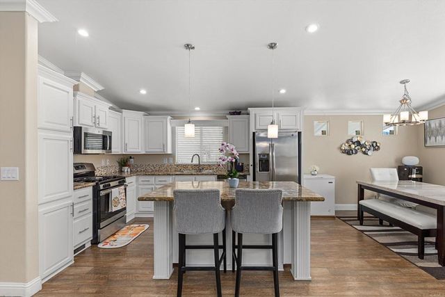 2700 E Valley Parkway 64, Escondido, CA 92027