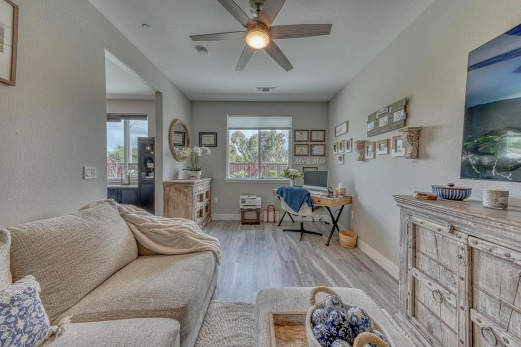 Image 25 of property listing at Address unavailable.