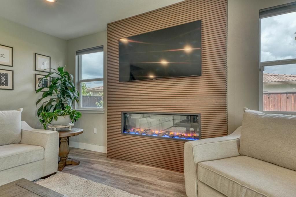 Image 33 of property listing at Address unavailable.