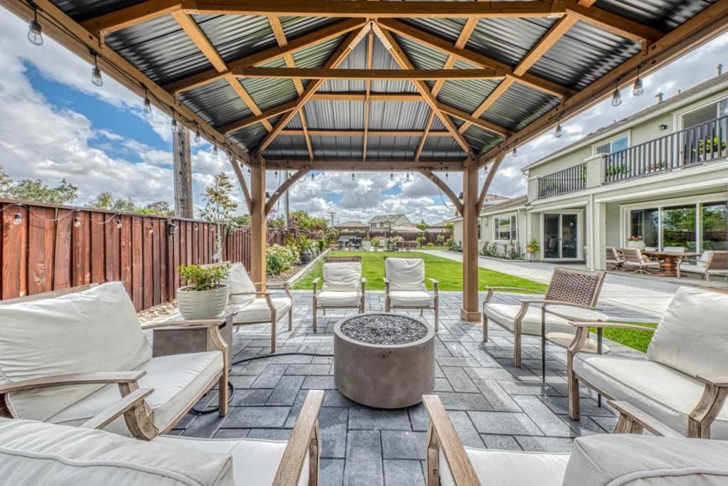 Image 63 of property listing at Address unavailable.