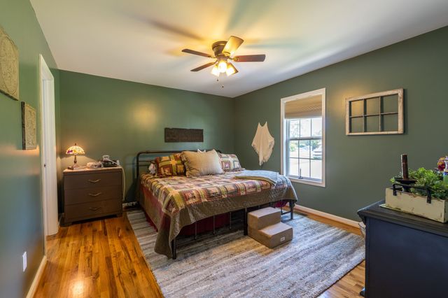 97 Brace Loop, Summertown, TN 38483