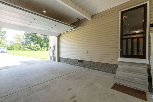 97 Brace Loop, Summertown, TN 38483