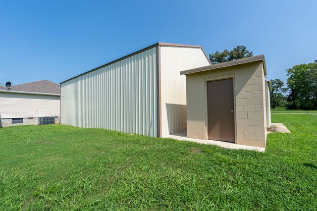 97 Brace Loop, Summertown, TN 38483