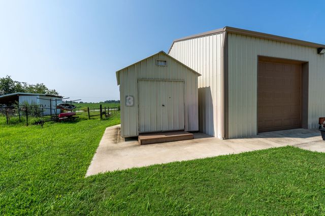 97 Brace Loop, Summertown, TN 38483