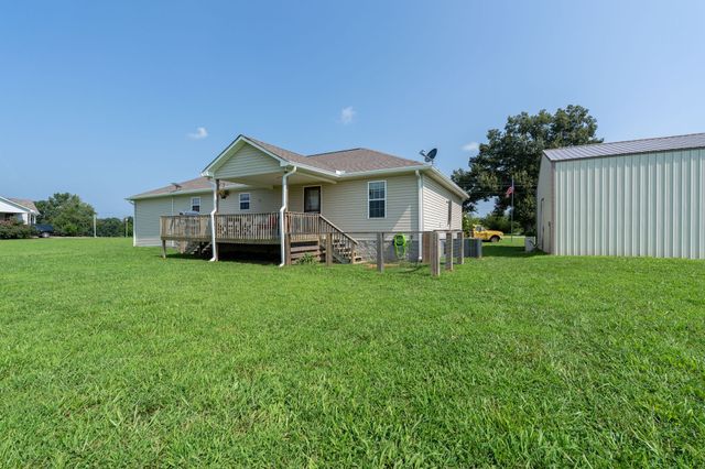 97 Brace Loop, Summertown, TN 38483
