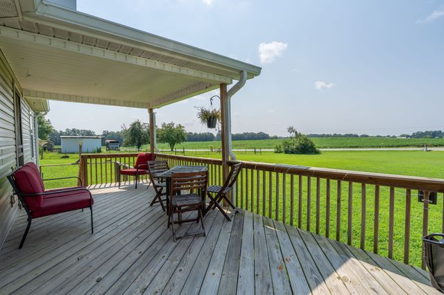 97 Brace Loop, Summertown, TN 38483