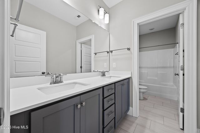 2 N Artisan Drive, Hampstead, NC 28443