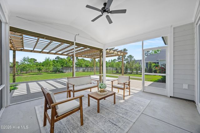 2 N Artisan Drive, Hampstead, NC 28443