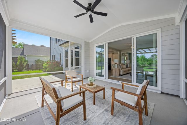 2 N Artisan Drive, Hampstead, NC 28443
