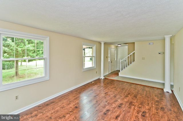 8100 IRWELL CT, Gaithersburg, MD 20877