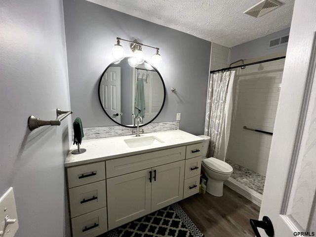 3084 Stephanos Drive, Lincoln, NE 68516