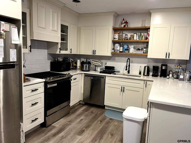 3084 Stephanos Drive, Lincoln, NE 68516