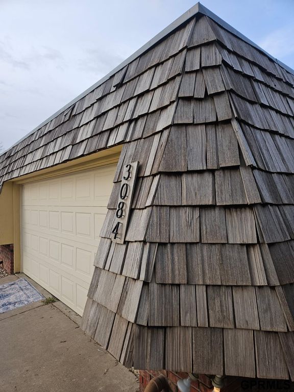 3084 Stephanos Drive, Lincoln, NE 68516