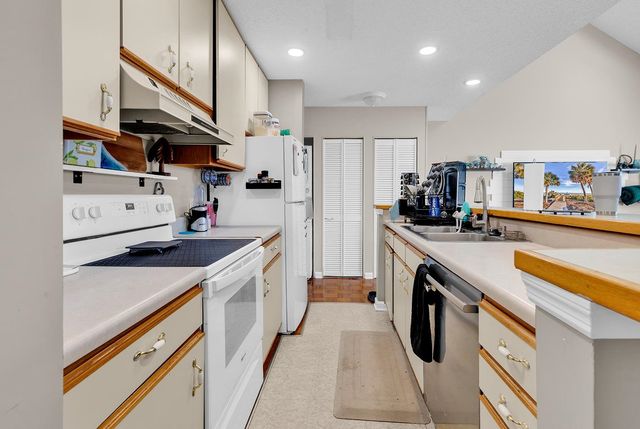 4337 Spa Dr Apt 1308, Little River, SC 29566