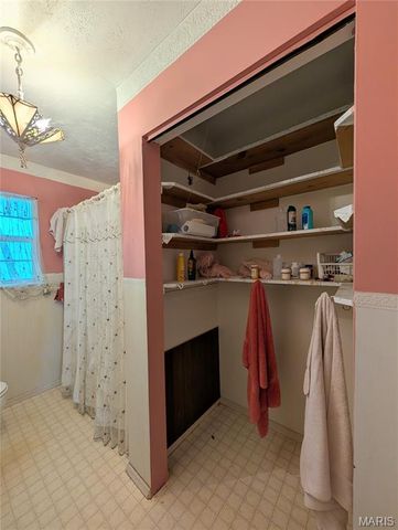 7560 Vista Drive, Cedar Hill, MO 63016