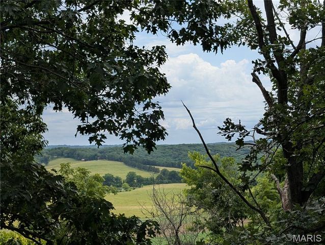 7560 Vista Drive, Cedar Hill, MO 63016