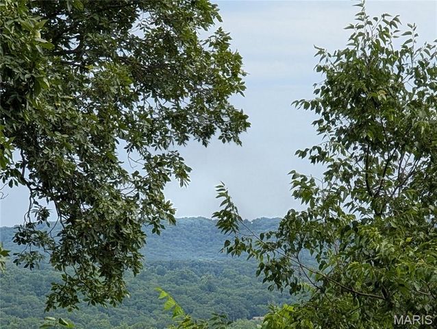 7560 Vista Drive, Cedar Hill, MO 63016