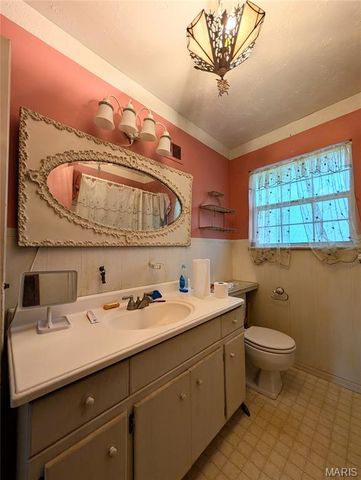 7560 Vista Drive, Cedar Hill, MO 63016