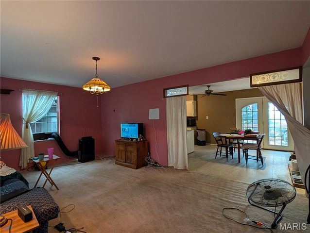 7560 Vista Drive, Cedar Hill, MO 63016